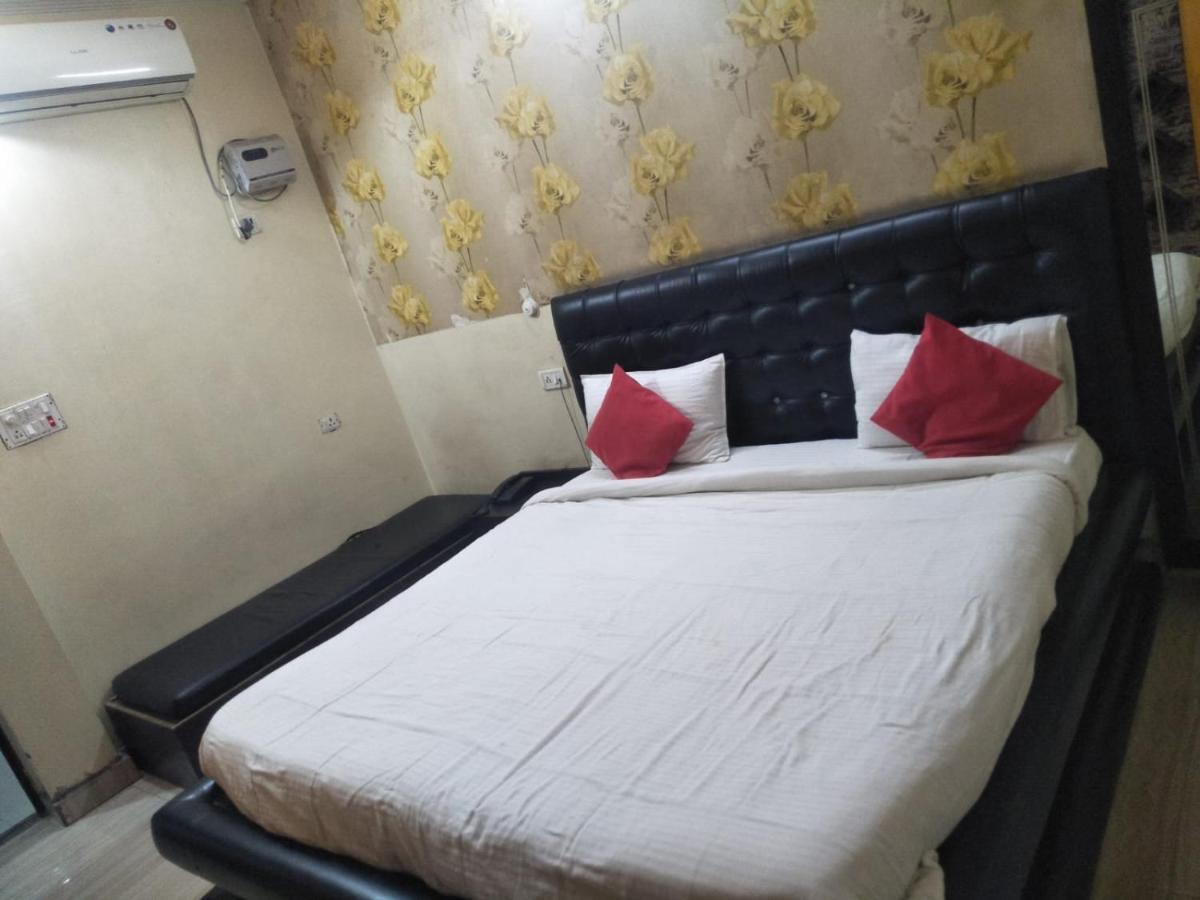 Hotel Shiv Mahima Inn By Wb Inn Prayagraj Exterior photo