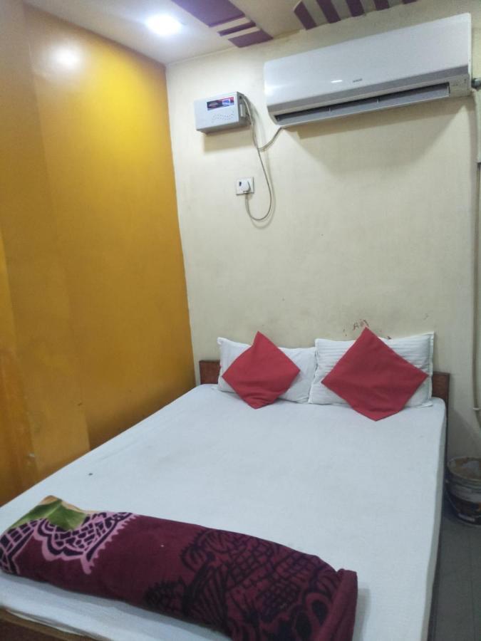 Hotel Shiv Mahima Inn By Wb Inn Prayagraj Exterior photo