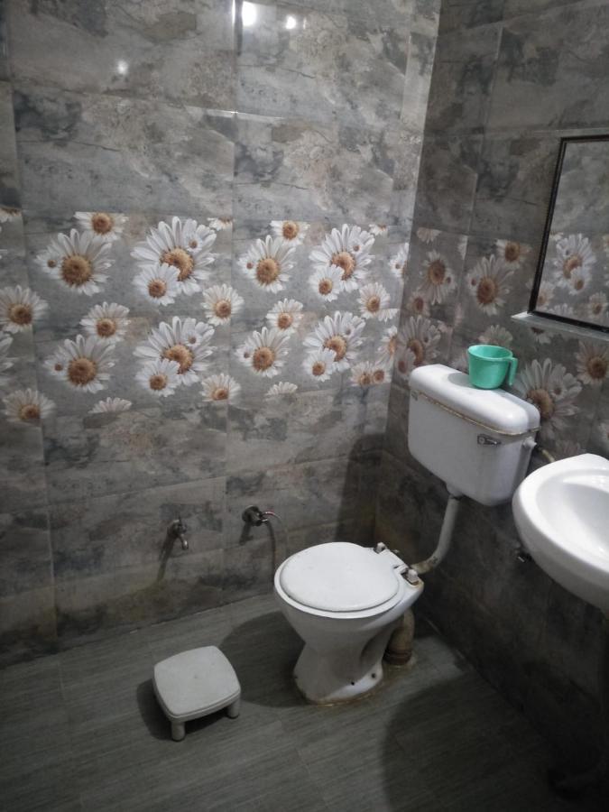 Hotel Shiv Mahima Inn By Wb Inn Prayagraj Exterior photo